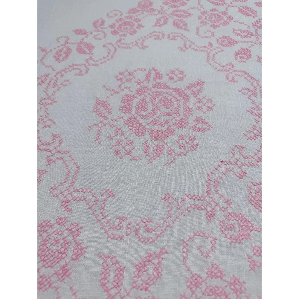 Vintage Pink Cross Stitch Rose Linen Tablecloth and 4 Napkins Set White Cotttage